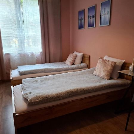 Luna Wroclaw Luaran gambar